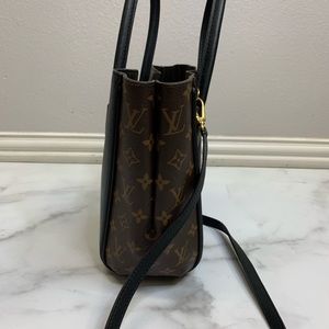 Louis Vuitton Purse